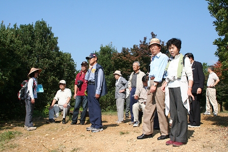 熊野本宮語り部をガイドに熊野古道を散策しました