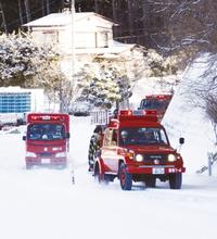 火災現場に出場する消防車両